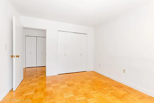 Rented by Living New York | media 60