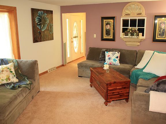 3rd image of 6147 Wildwood Dr
