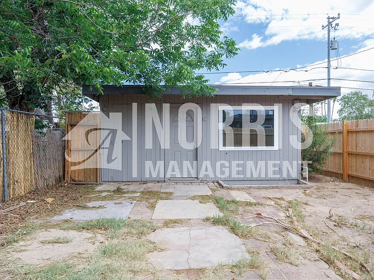 748 1/2 Pima Ave — Photo 1