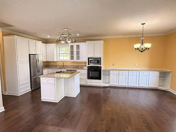 5th image of 138 Gayden Dr