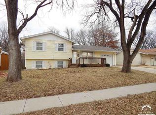 5308 SW 25th Ter, Topeka, KS 66614