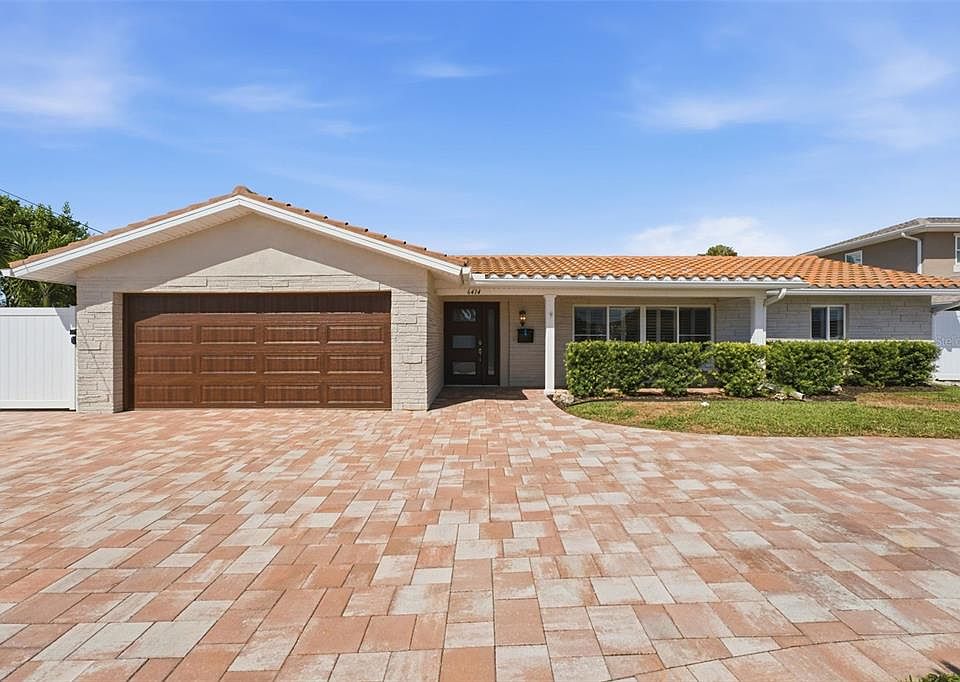 1st image of 6414 2ND PALM POINT