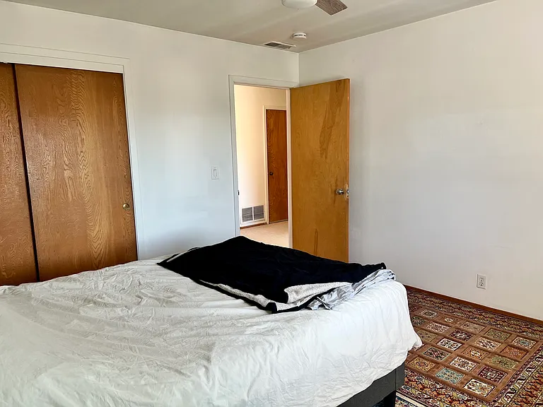 548 Vera Ave #2 — Photo 11