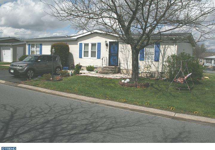 2nd image of 119 Persimmon Cir
