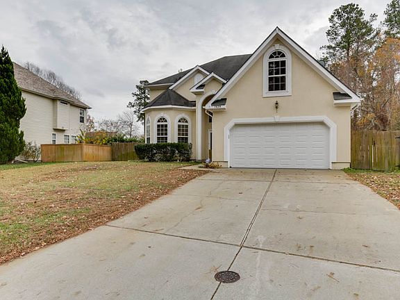 3rd image of 1620 Chestwood Dr