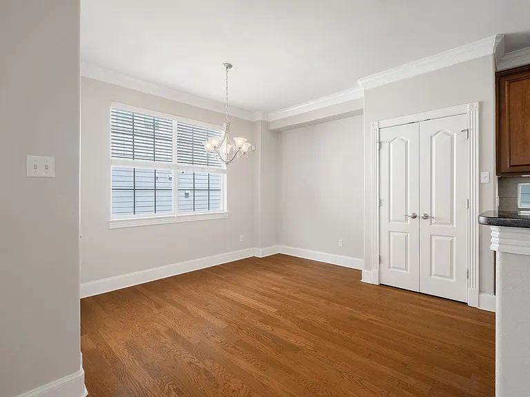 6715 Windrift Way #8 — Photo 9