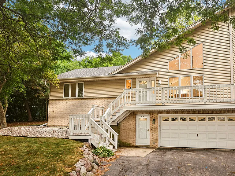 11108 W Forest Home Ave — Photo 28