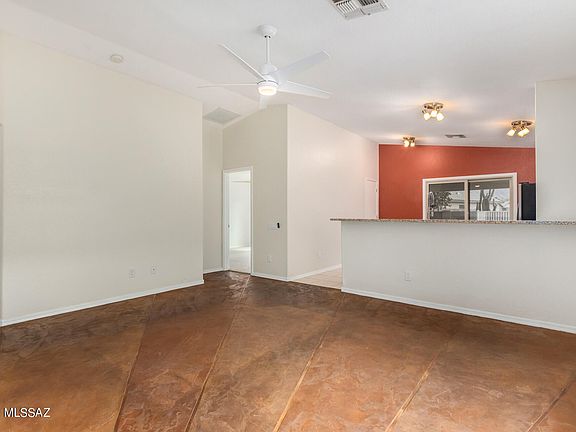 3rd image of 8866 N Majestic Mountain Dr