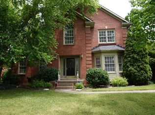8620 Glenfield Way, Louisville, KY 40241