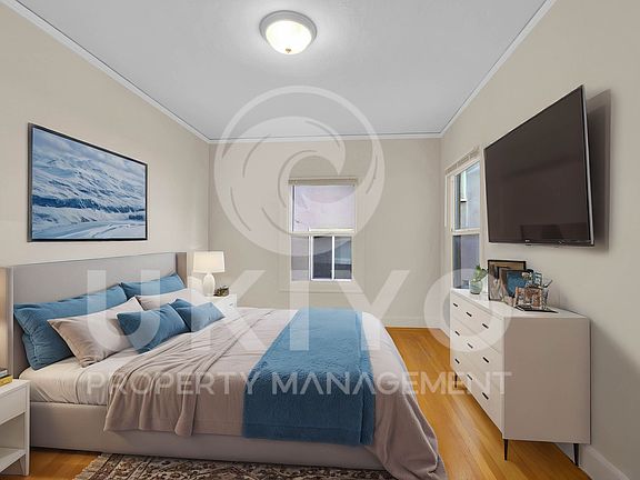2nd image of 450 Lee St #3