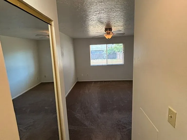 408 Pinehurst Dr — Photo 14