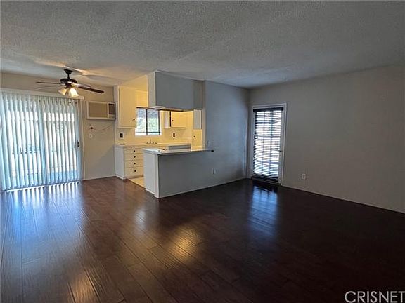 2nd image of 5237 Hermitage Ave APT 3