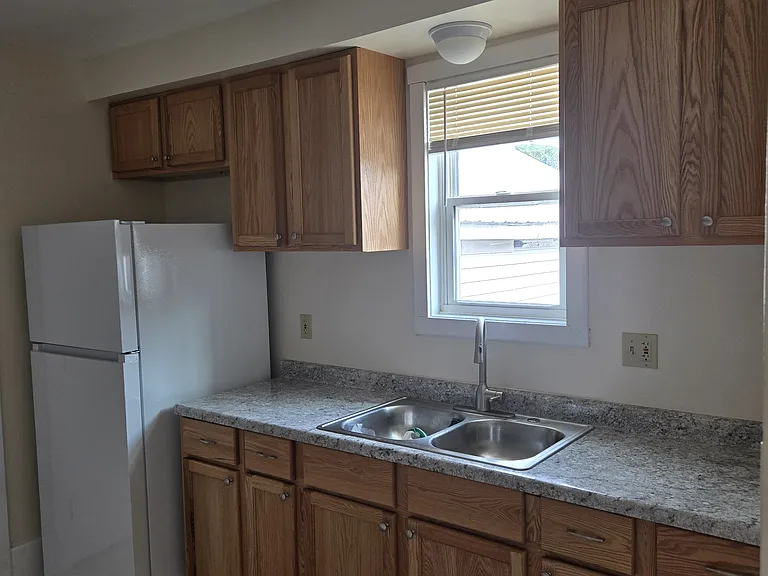 906 N Monroe St #2 — Photo 3
