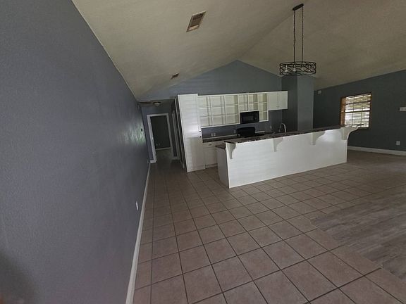 5th image of 389 Denison Dr