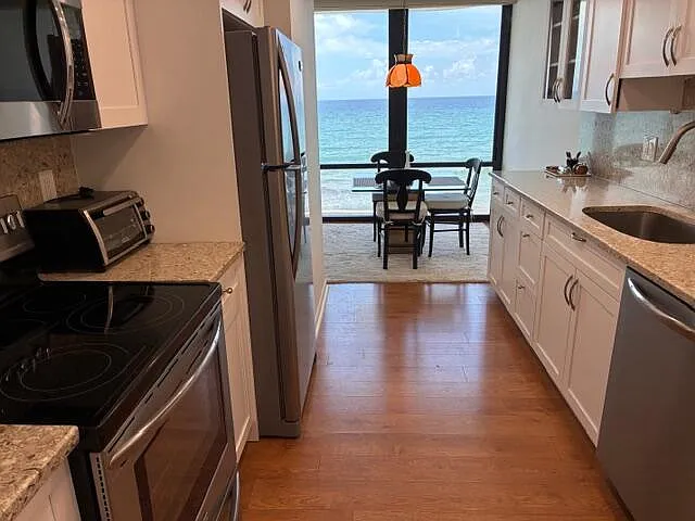 250 S Ocean Blvd #3H — Photo 11