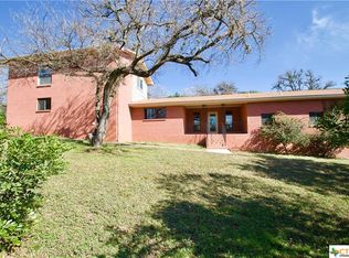 711 S Loop St, San Marcos, TX 78666