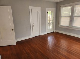 2820 Purington Ave, Fort Worth, TX 76103