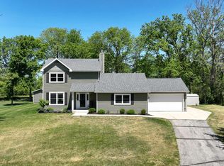 125 Potawatomi Rd, Williams Bay, WI 53191