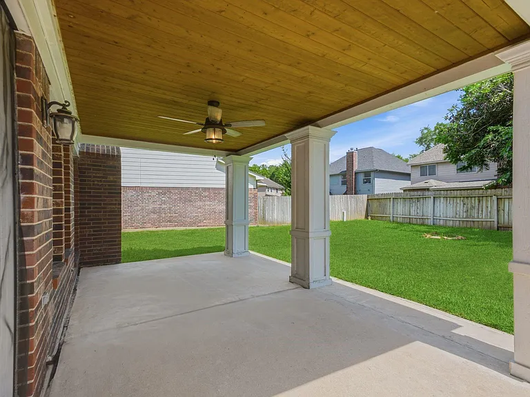 3126 Waters View Dr — Photo 46