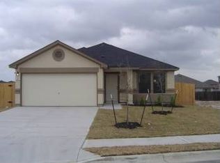 216 Briarwood Dr, Leander, TX 78641