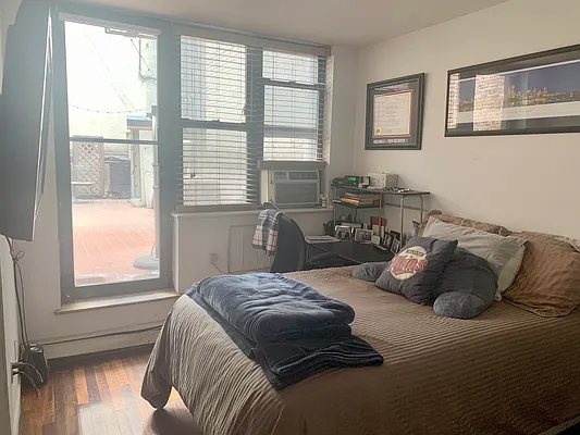 Rented by Compass | media 4