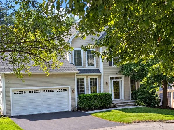 4 Freedom Circle #4, Southbury, CT 06488