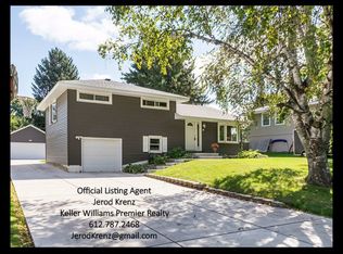 70 Farrell St N, Maplewood, MN 55119