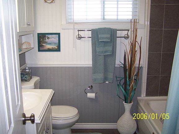 5th image of 4625 University Ave #19