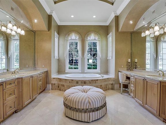 5th image of 23851 Tuscany Way