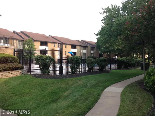 529 Florida Ave APT 101, Herndon, VA 20170