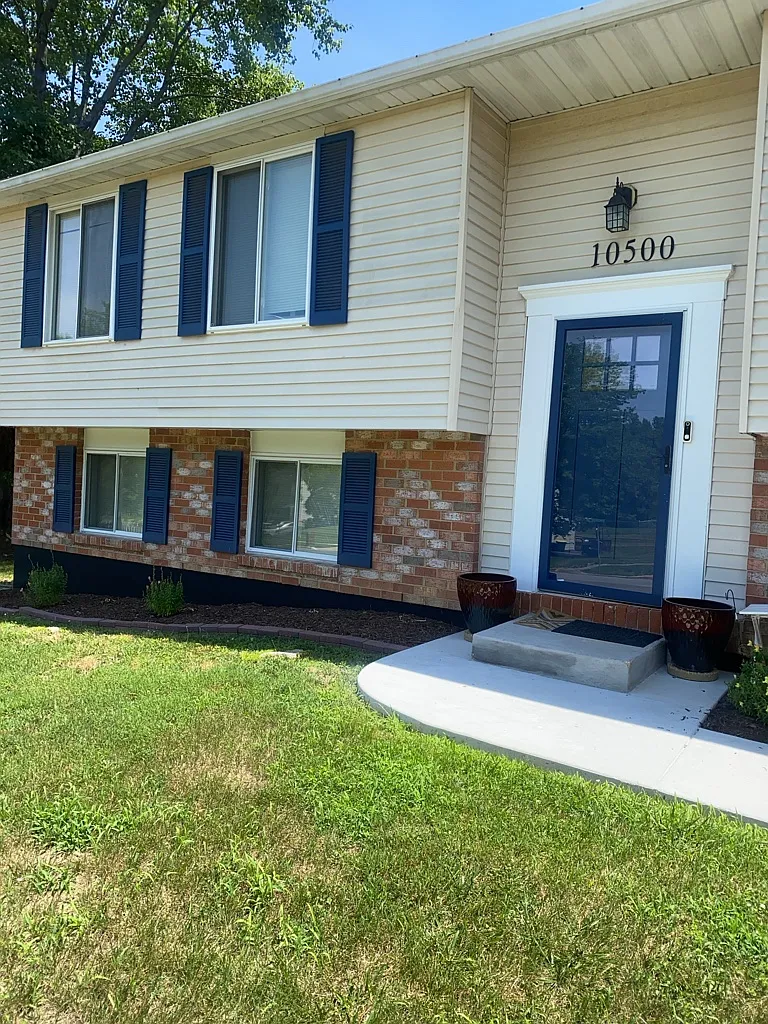 5 bed, 2056 sqft, $3,500 — Photo 4
