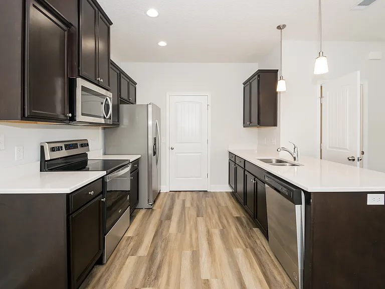 108 Sugarberry Cir — Photo 5