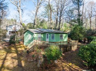 48 Squirrel Lane, Sapphire, NC 28774
