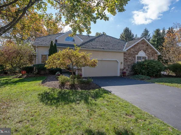 206 Yorktown Pl, Berwyn, PA 19312
