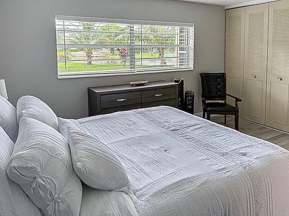 3505 NW 48th Avenue #403, Lauderdale Lakes, FL 33319