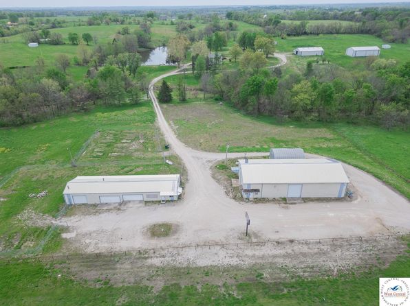 32703 S State Route 7, Creighton, MO 64739