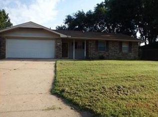 3705 Larkspur Dr, Ponca City, OK 74604