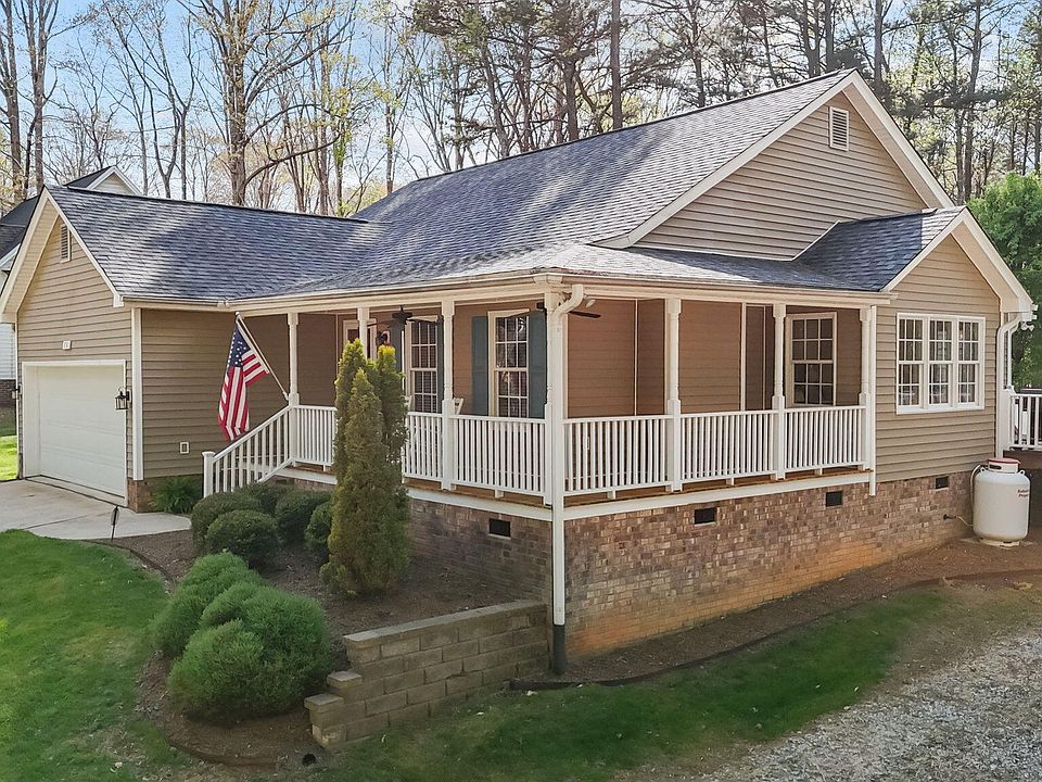 1st image of 75 Polo Dr