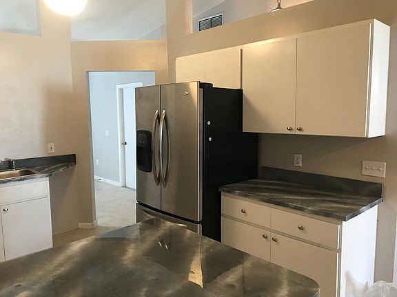 2nd image of 101/103 SE 12th Ter