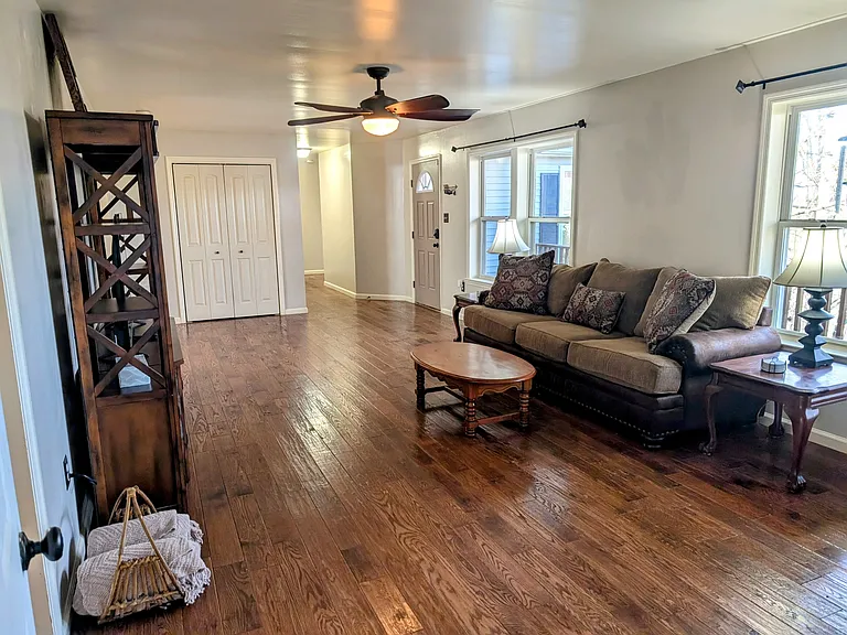 25 Silver Maple Ln — Photo 11