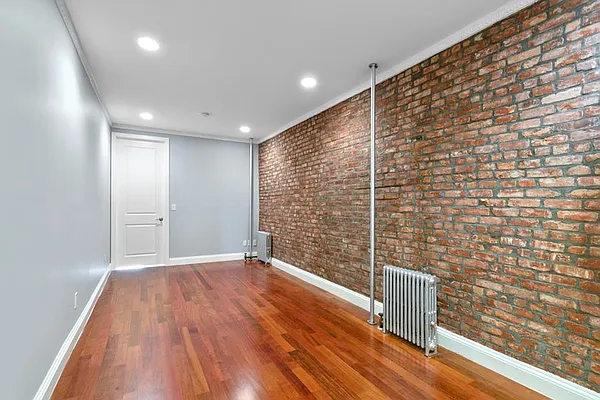 Rented by Douglas Elliman | media 13