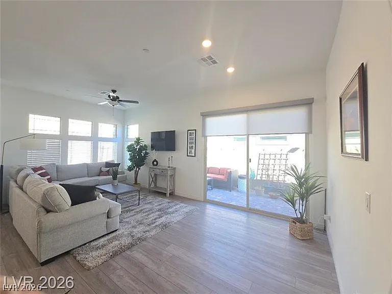 905 Belleforte Ln — Photo 5