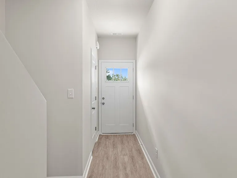 2033 Folkstone Woods Ln — Photo 11