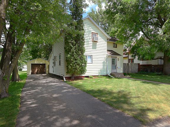 4th image of 104 2nd St