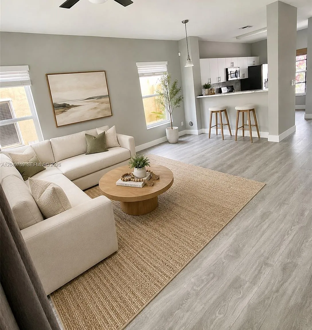 Pelican Pointe — Photo 4