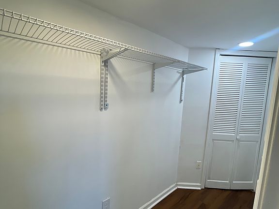 3rd image of 214 Dorothy Ave