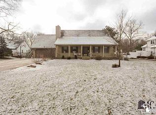 4273 W Smith Rd, Lambertville, MI 48144