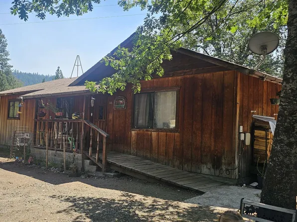 24 Esther Warren Rd, Etna, CA 96027