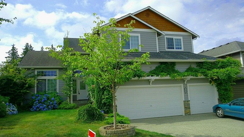 1st image of 7604 33rd St NE