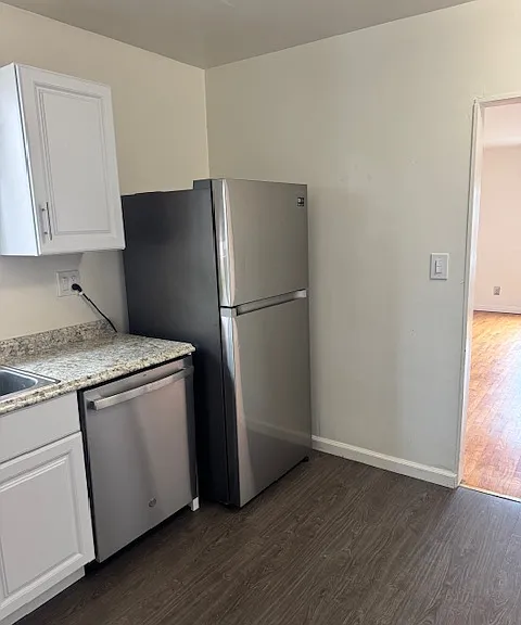2111 Plant Ave — Photo 5